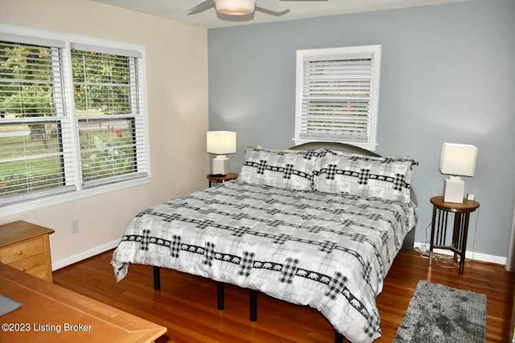 1610 Sutherland Dr Louisville, KY 40205 MLS 1648142