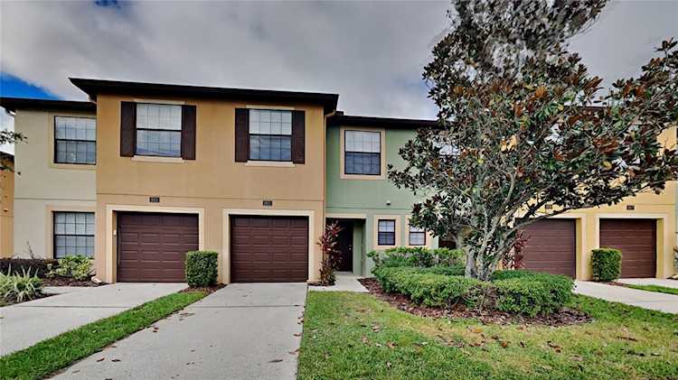 2621 Oleander Lakes Dr Brandon, FL 33511
