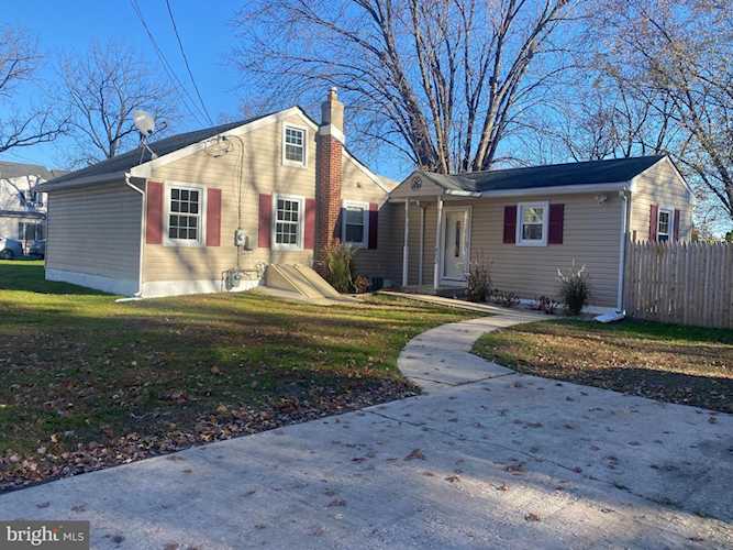 803 W Tenth St New Castle, DE 19720