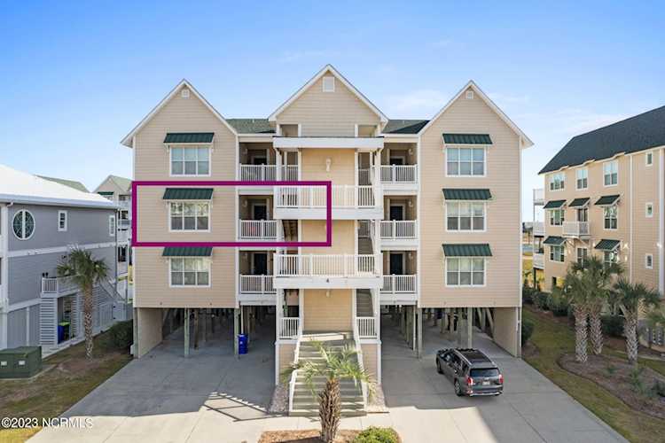 4 Via Dolorosa Dr Ocean Isle Beach, NC 28469