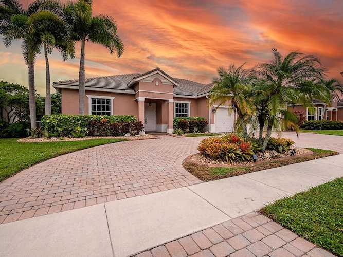 9574 Sedgewood Drive Lake Worth, FL 33467