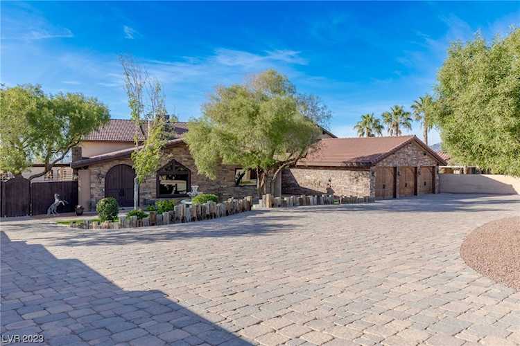 728 N Kiel St Henderson, NV 89015