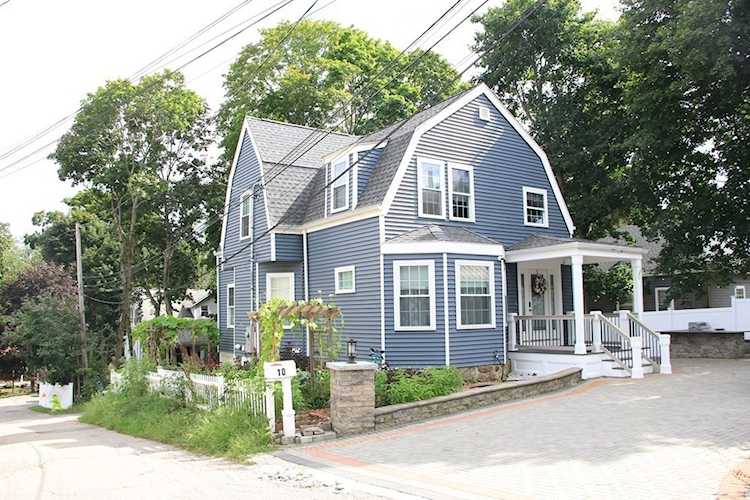 10 Elm Ter Braintree, MA 02184