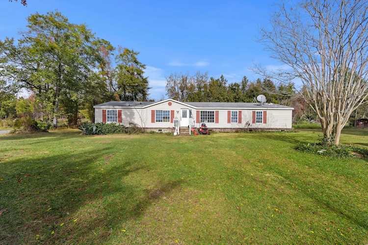 242 Palace Drive Cross, SC 29436