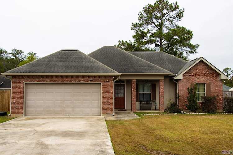 41213 Dove Dr Ponchatoula, LA 70454