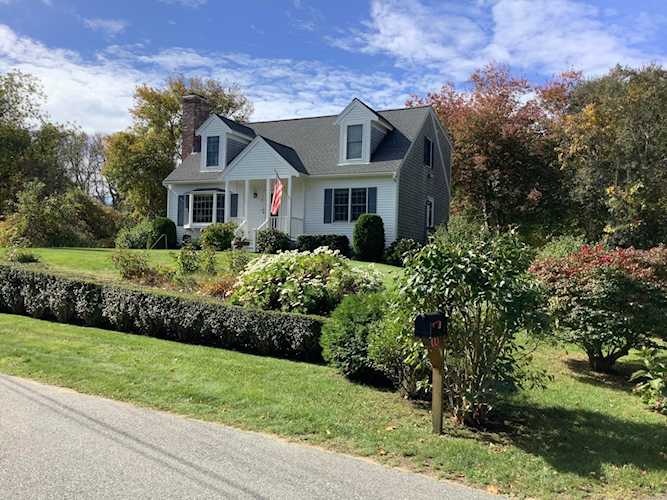 70 Fiddlers Lane Brewster, MA 02631