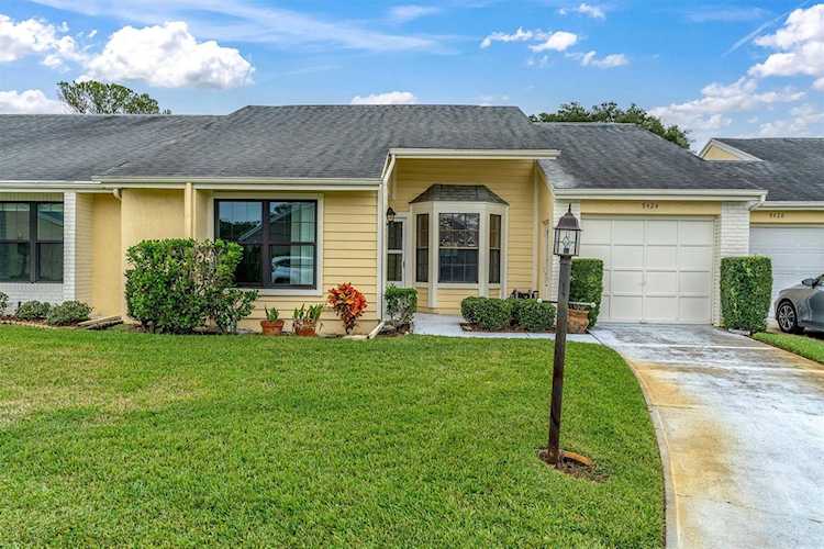 9424 Rockbridge CIRCLE #9424 New Port Richey, FL 34655