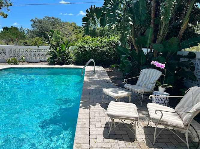 2332 20th Ave Vero Beach, FL 32960