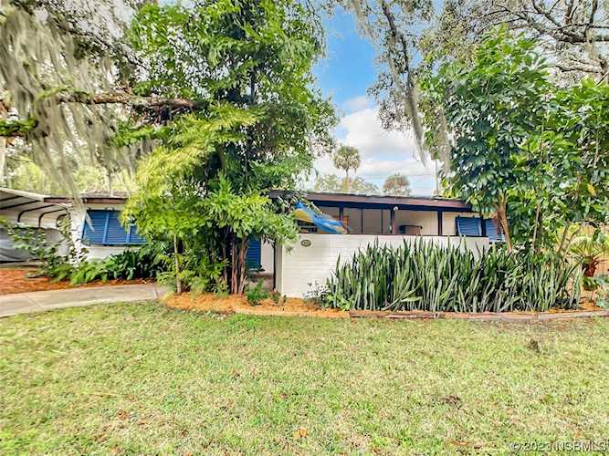 3320 Mango Tree Dr Edgewater, FL 32141