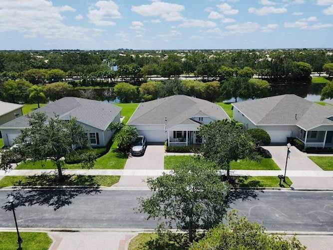 10681 SW Waterway Lane Port St Lucie, FL 34987