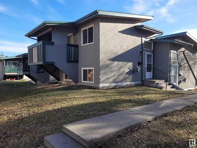 6474 178 Street Edmonton, AB T5T 2J4
