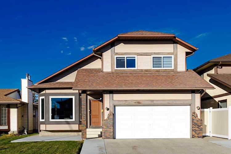 91 Whitehaven Crescent NE Calgary, AB T1Y6C4