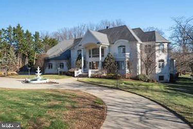 10521 Alloway Dr Potomac, MD 20854