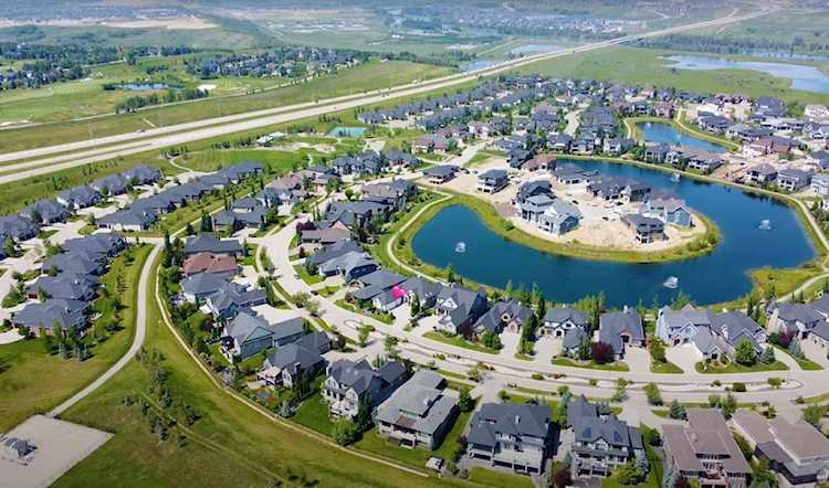 42 Waters Edge Dr Heritage Pointe, AB T1S4K3