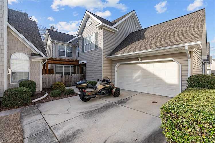 4412 Lakeville Ct Virginia Beach, VA 23456