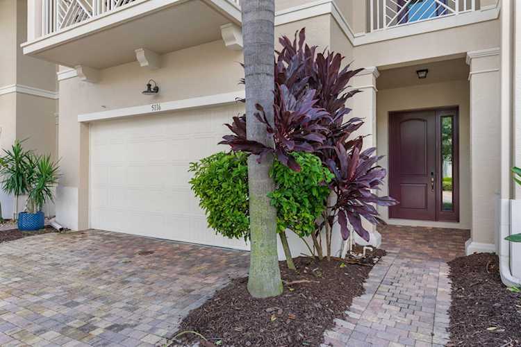 5116 Hamilton Court Palm Beach Gardens, FL 33418