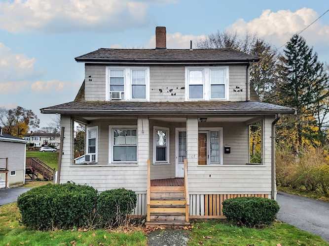 107 Spring St Stoneham, MA 02180