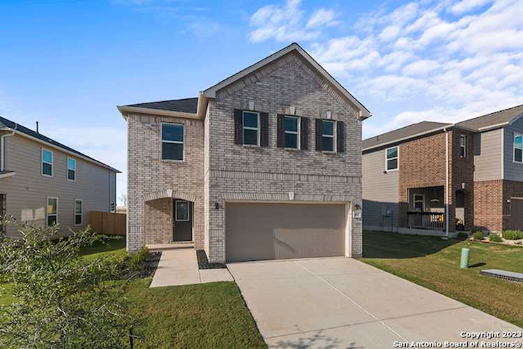 6607 Runaway Row Converse, TX 78109