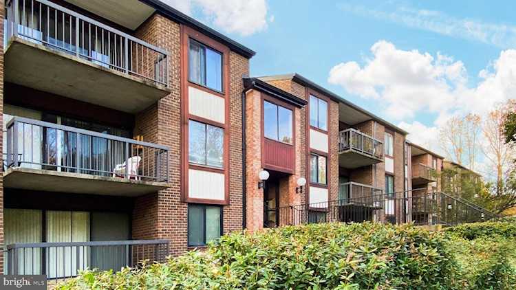 9704 Kingsbridge Dr #101 Fairfax, VA 22031