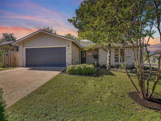 1000 Spring Tree ST Round Rock, TX 78681