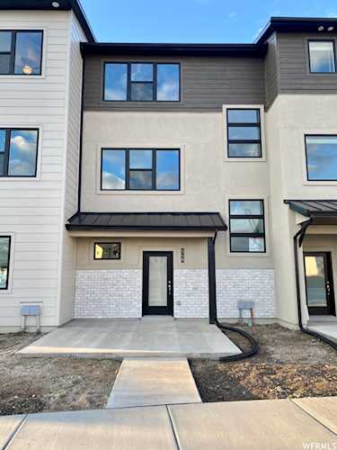 548 S 900 W American Fork, UT 84003