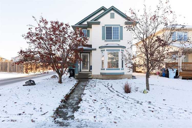 121 Diefenbaker Dr Fort McMurray, AB T9K 2