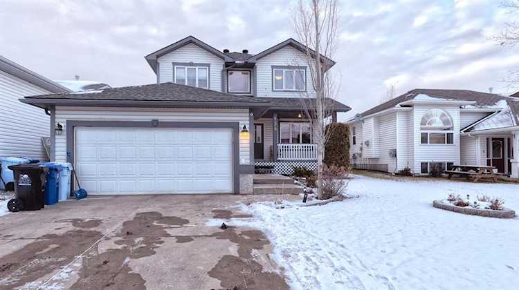 130 Lacombe St Fort McMurray, AB T9K 2