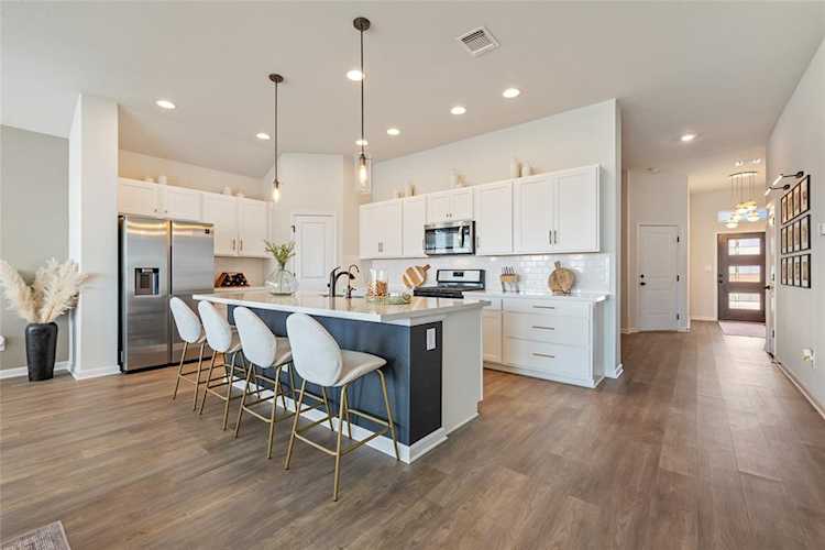 619 Bridgestone WAY Buda, TX 78610