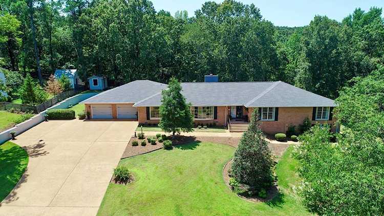 232 St Andrews Circle Oxford, MS 38655