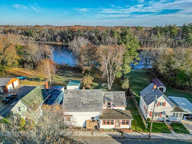 24 Hayes St Old Town, ME 04468