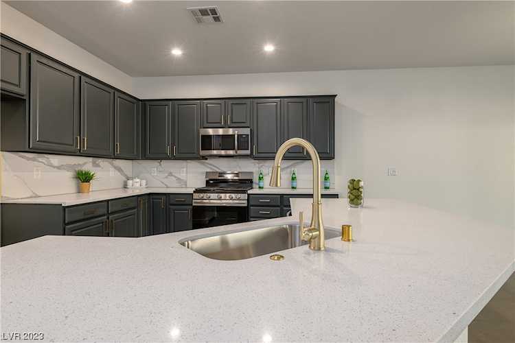 2330 Amana Dr Henderson, NV 89044