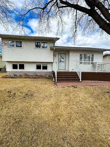 433 Signal Rd Fort McMurray, AB T9H3W