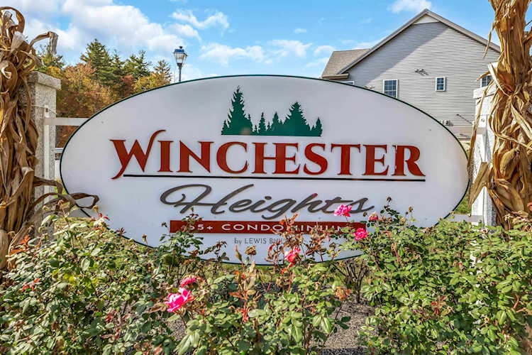 13 Springfield Dr Hampstead, NH 03826