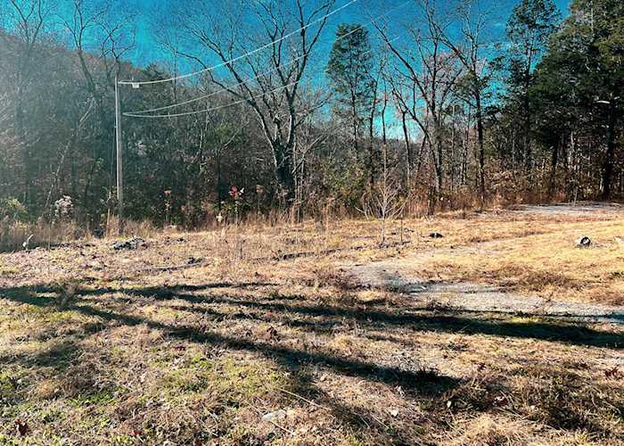 602 Stonegate Dr Burnside, KY 42519