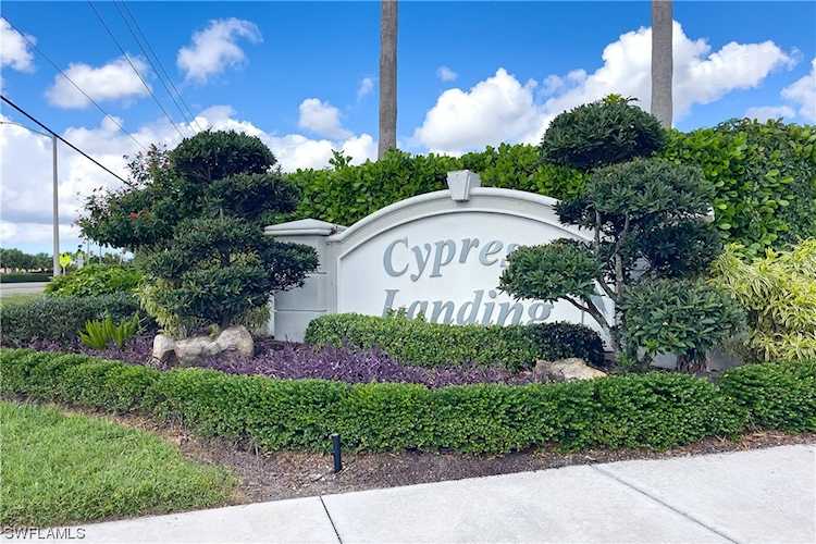 8311 E Pacific Beach Dr Fort Myers, FL 33966