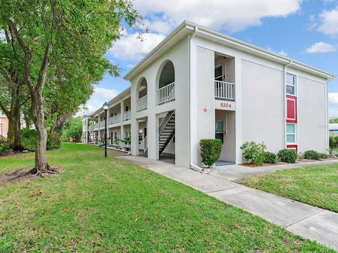 8304 Bardmoor Blvd #103 Seminole, FL 33777