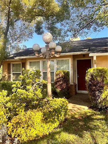 5656 Mammoth Ave Valley Glen, CA 91401