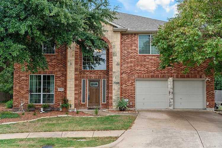 1902 Crystal Court Wylie, TX 75098