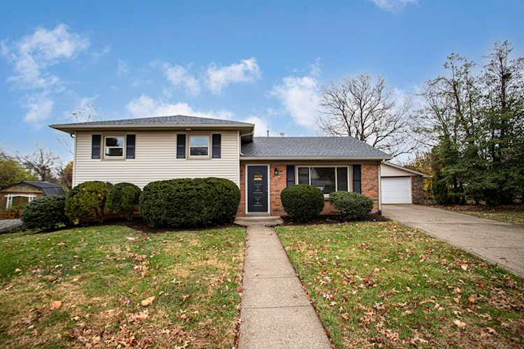 1771 Gleneagles Dr Lexington, KY 40505