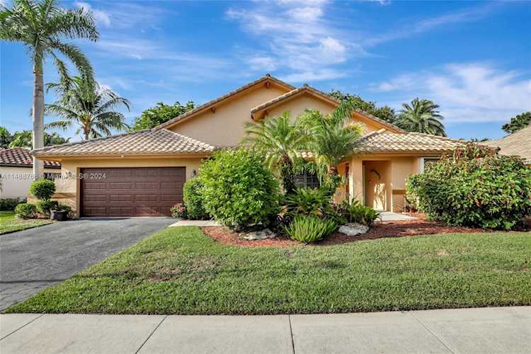 9641 Ridgeside Ct Davie, FL 33328