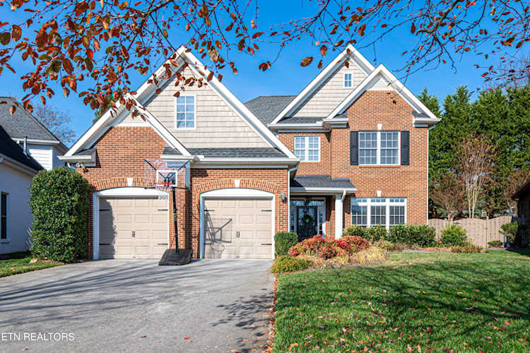 8147 Crimson Tree Ln Knoxville, TN 37919