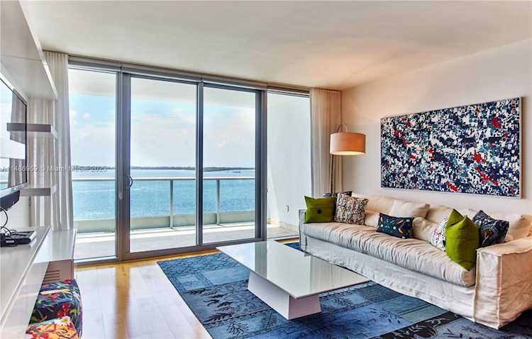 1331 E Brickell Bay Dr #1207 Miami, FL 33131