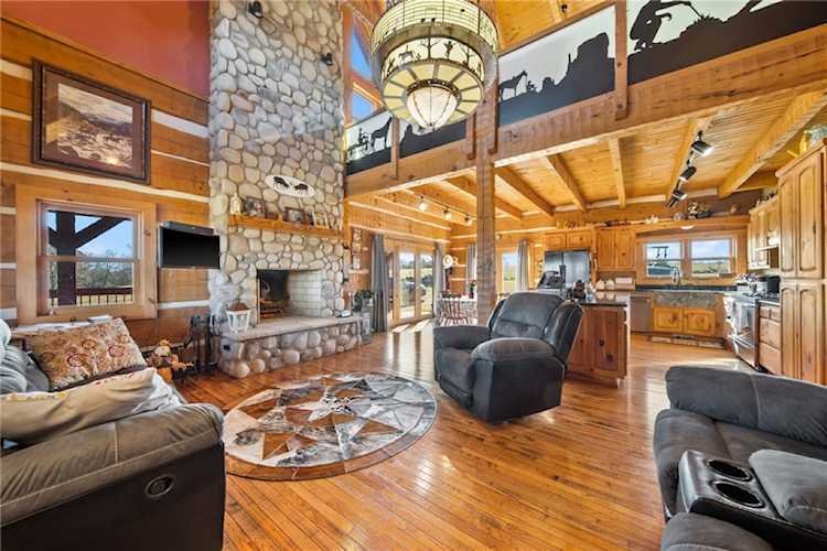 4751 Cloer Rd Pea Ridge, AR 72751
