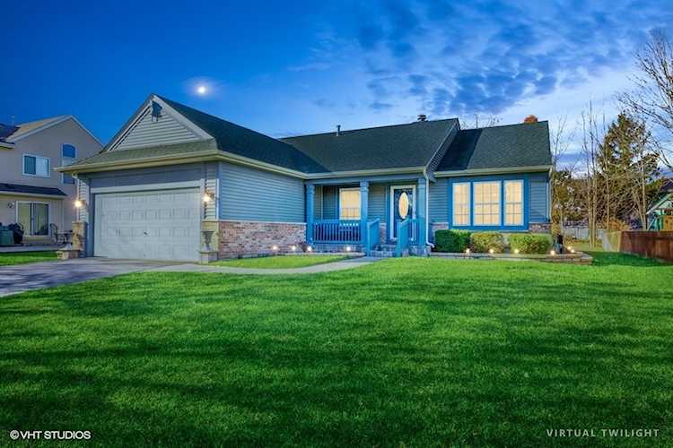 2057 Lyndhurst Ln Aurora, IL 60503