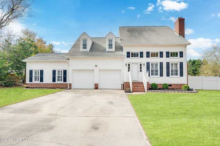 1256 Hemlock Dr Greenville, NC 27858