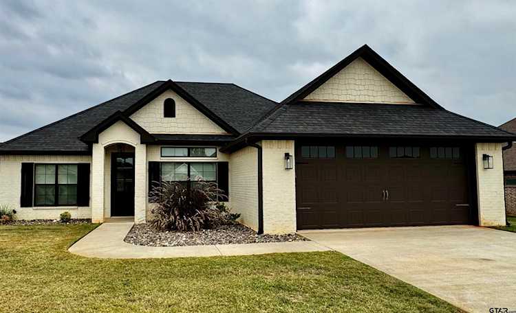 903 Sunny Meadows Whitehouse, TX 75791