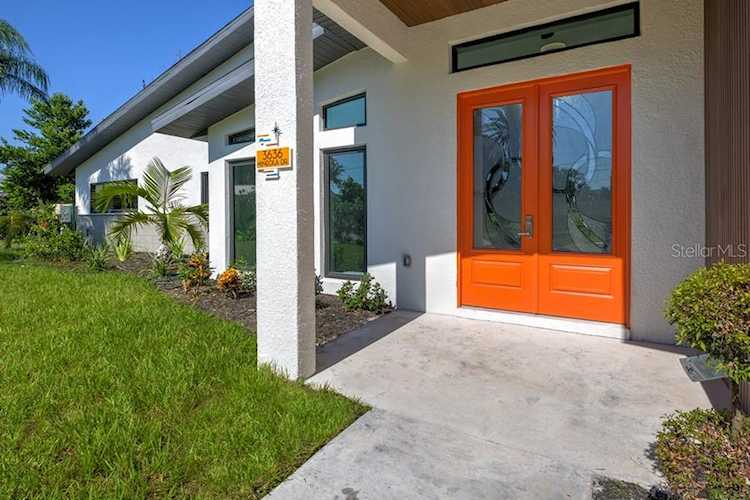 3636 Mineola Dr Sarasota, FL 34239