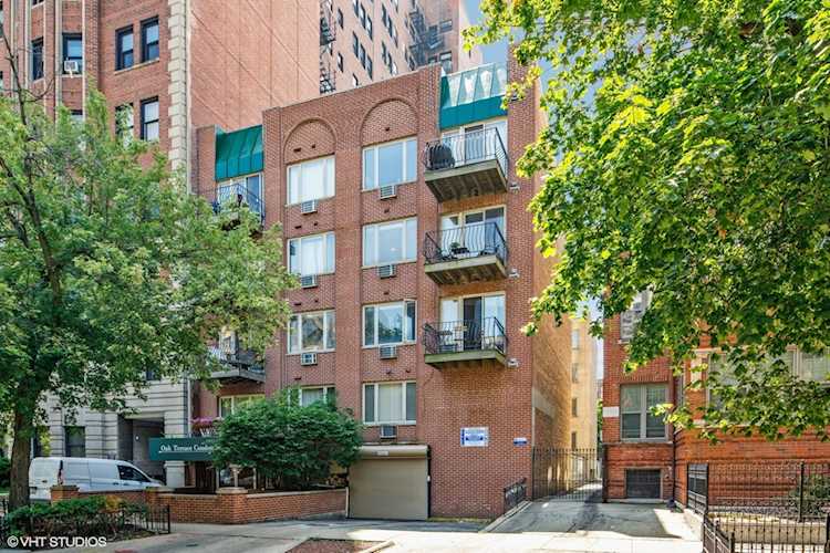 435 W Oakdale Ave #3F Chicago, IL 60657