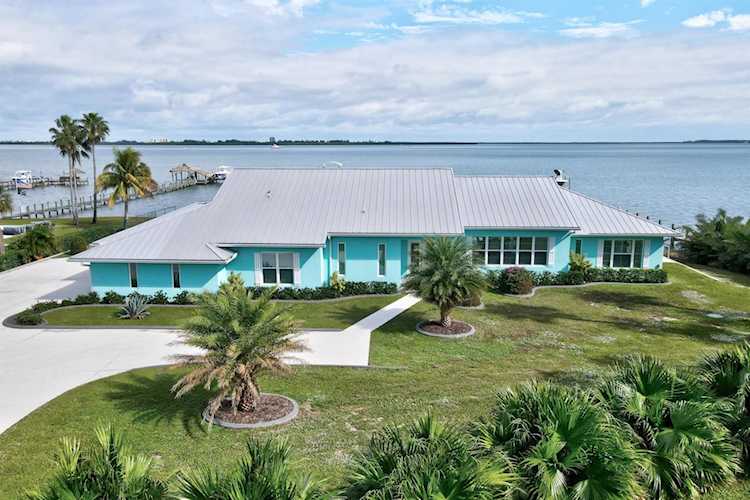 1612 S Indian River Drive Fort Pierce, FL 34950