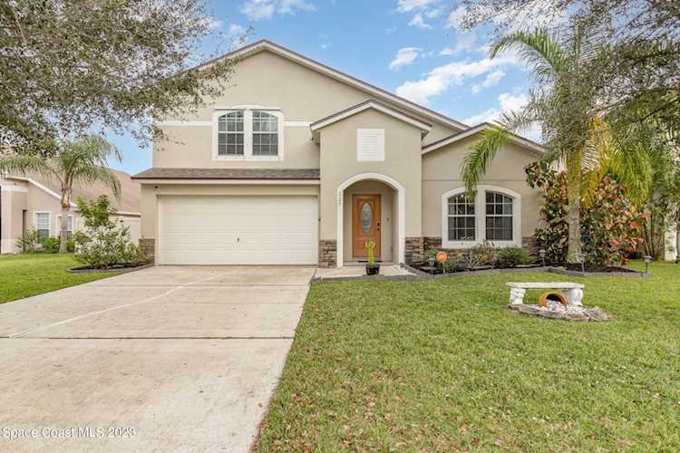 125 SW Pipewort Court Palm Bay, FL 32908